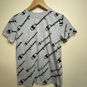 Champion, boys T Medium